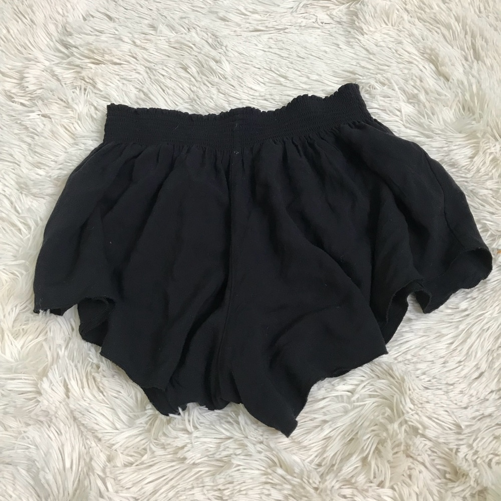 black flowy shorts